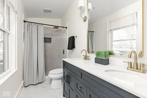4062 Rookwood Avenue Indianapolis IN 46208