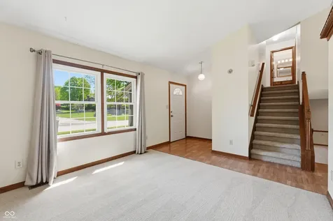8768 Meadowridge Lane Indianapolis IN 46217
