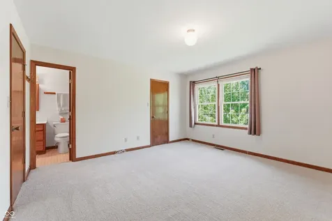 8768 Meadowridge Lane Indianapolis IN 46217