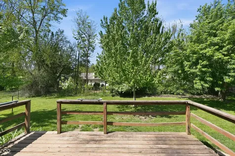 8768 Meadowridge Lane Indianapolis IN 46217