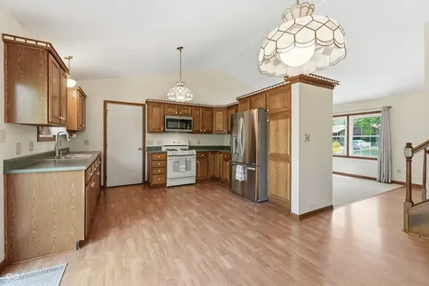 8768 Meadowridge Lane Indianapolis IN 46217