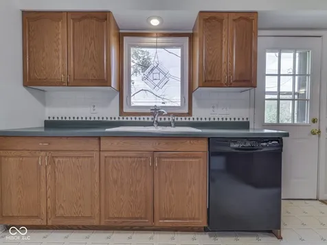1216 E Cragmont Drive Indianapolis IN 46227