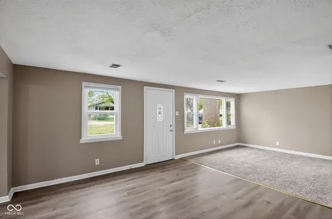 960 N Bazil Avenue Indianapolis IN 46219