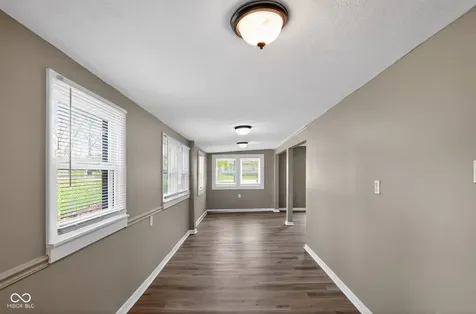 960 N Bazil Avenue Indianapolis IN 46219