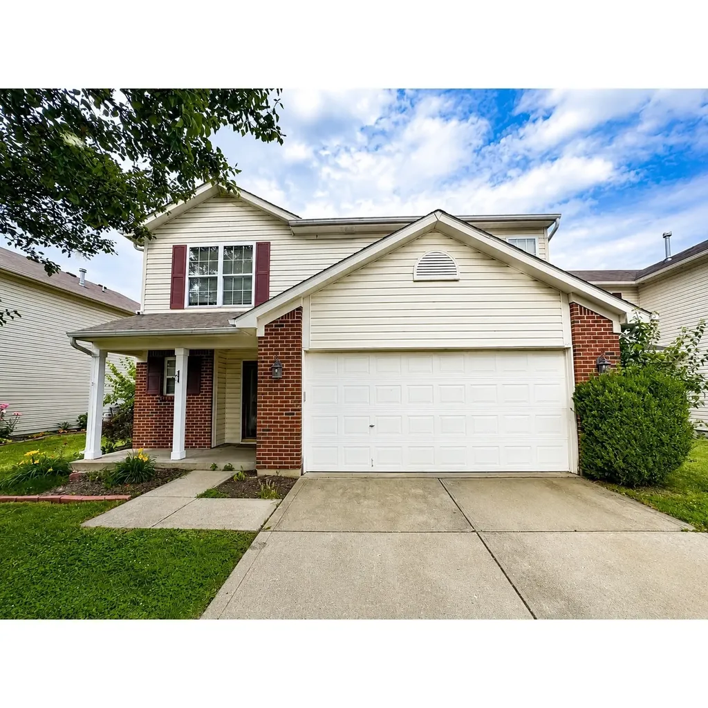 8123 Maple Stream Boulevard Indianapolis IN 46217