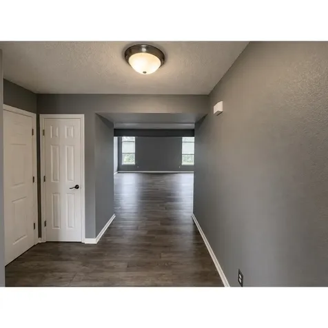 8123 Maple Stream Boulevard Indianapolis IN 46217