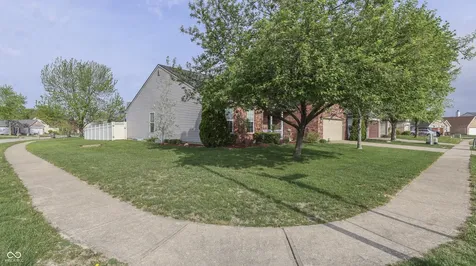 4852 Thicket Grove Lane Indianapolis IN 46237