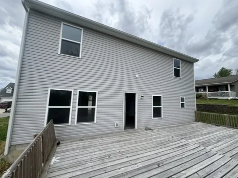 2205 S 16th Place Richmond IN 47374