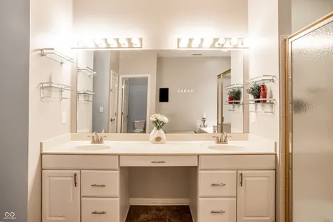 5744 Spruce Knoll Court Indianapolis IN 46220