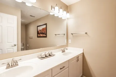 5744 Spruce Knoll Court Indianapolis IN 46220