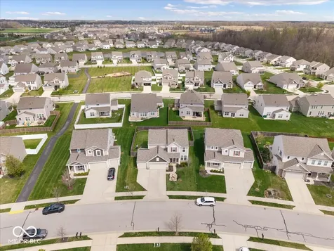 6638 Keepsake Drive Whitestown IN 46075