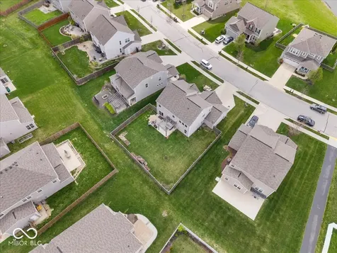 6638 Keepsake Drive Whitestown IN 46075