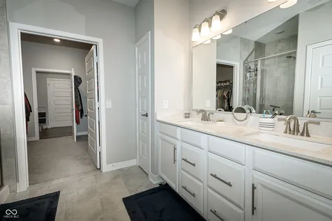 8615 Hudson Way Brownsburg IN 46112