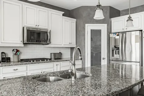 17170 Hearthfield Way Noblesville IN 46062