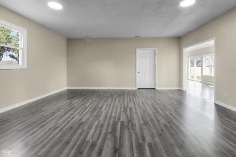 1281 Fox Trail Drive E New Palestine IN 46163