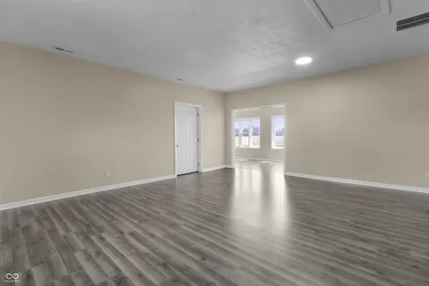 1281 Fox Trail Drive E New Palestine IN 46163
