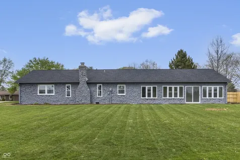 1281 Fox Trail Drive E New Palestine IN 46163