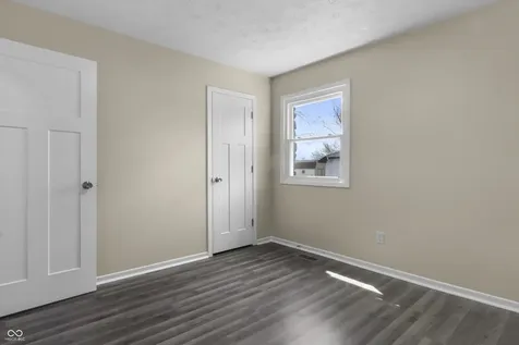1281 Fox Trail Drive E New Palestine IN 46163