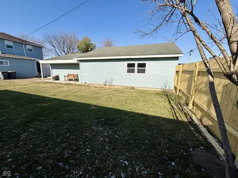 615 N East Street Tipton IN 46072