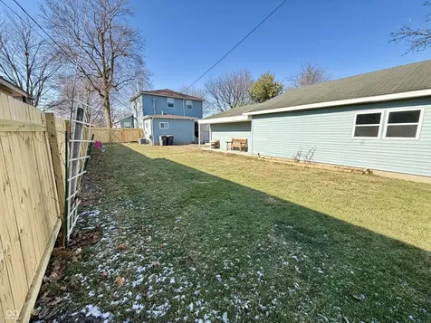 615 N East Street Tipton IN 46072