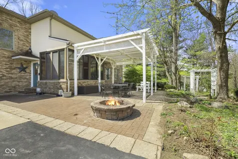 1288 W County Road 215 S Connersville IN 47331