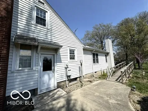 411 N College Street Rockville IN 47872