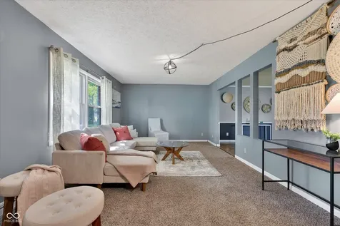 2364 W Del Mar Drive Crawfordsville IN 47933