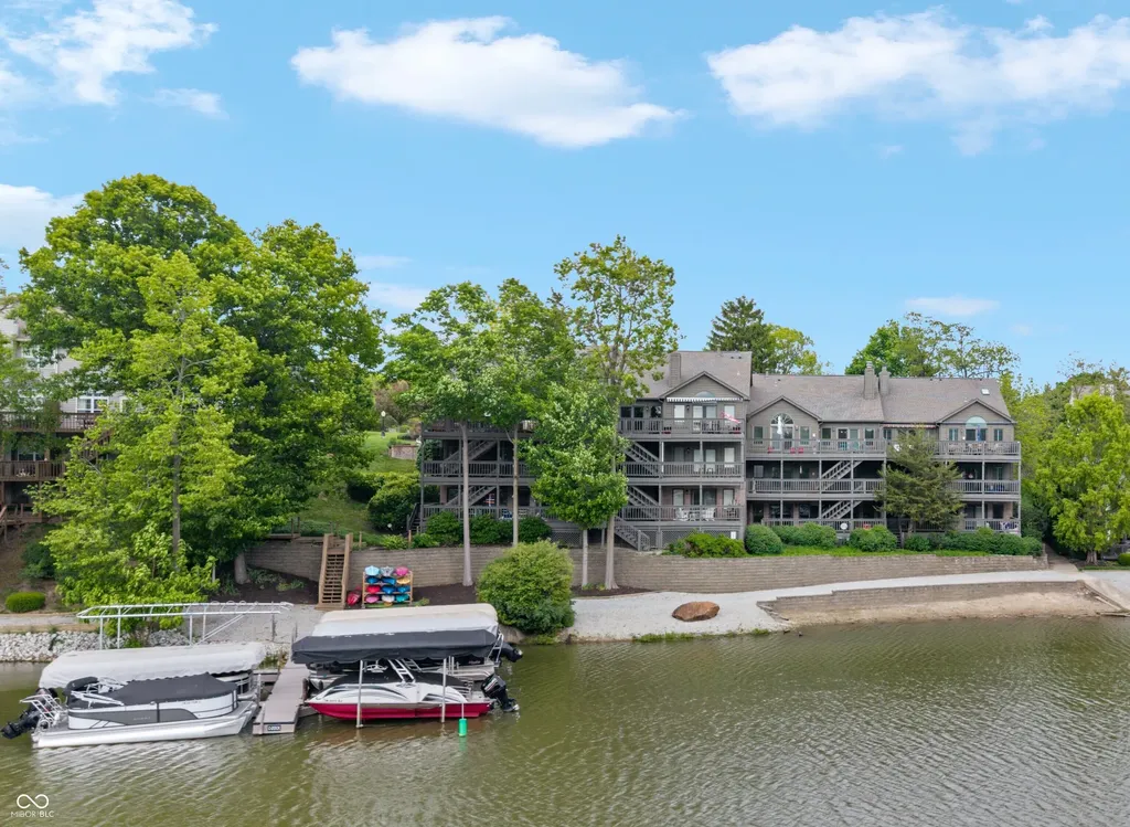 11323 Shoreview Lane Indianapolis IN 46236