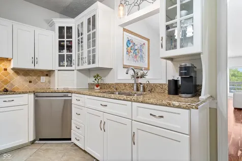 11323 Shoreview Lane Indianapolis IN 46236