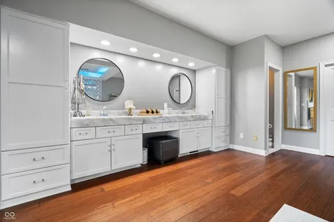 11323 Shoreview Lane Indianapolis IN 46236