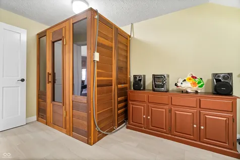 11323 Shoreview Lane Indianapolis IN 46236