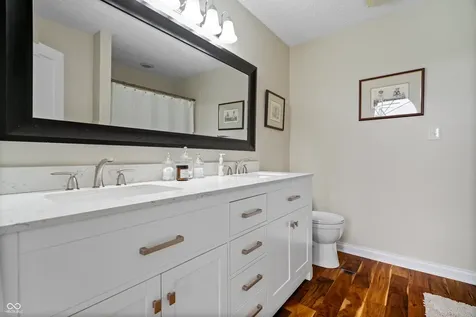 11323 Shoreview Lane Indianapolis IN 46236