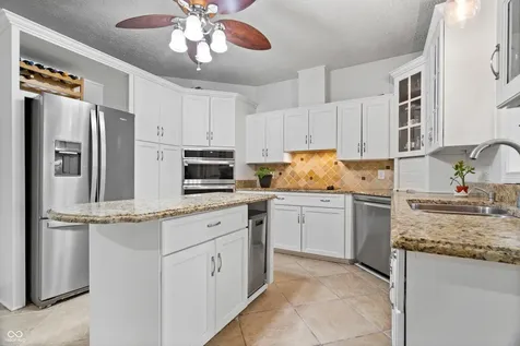 11323 Shoreview Lane Indianapolis IN 46236