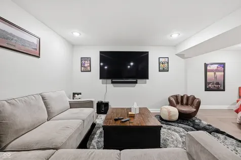 4735 Corydon Lane Indianapolis IN 46239