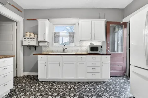 2505 E Saint Clair Street Indianapolis IN 46201