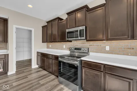 2239 Summer Shore Drive Greenwood IN 46143