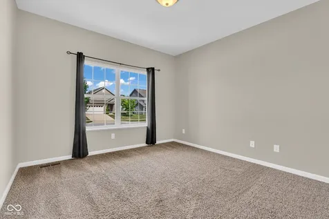 2239 Summer Shore Drive Greenwood IN 46143