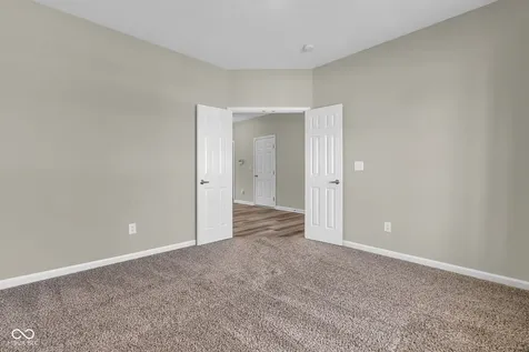 2239 Summer Shore Drive Greenwood IN 46143