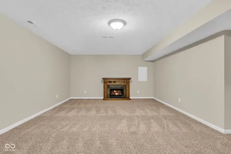 2239 Summer Shore Drive Greenwood IN 46143