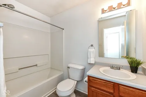 16808 Aulton Drive Noblesville IN 46060