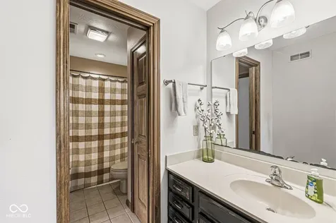 7307 Bunker Hill Crest Indianapolis IN 46259