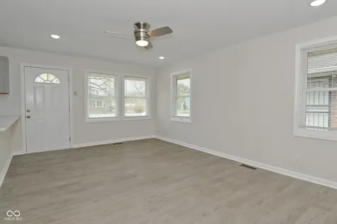 2749 Station Street Indianapolis IN 46218