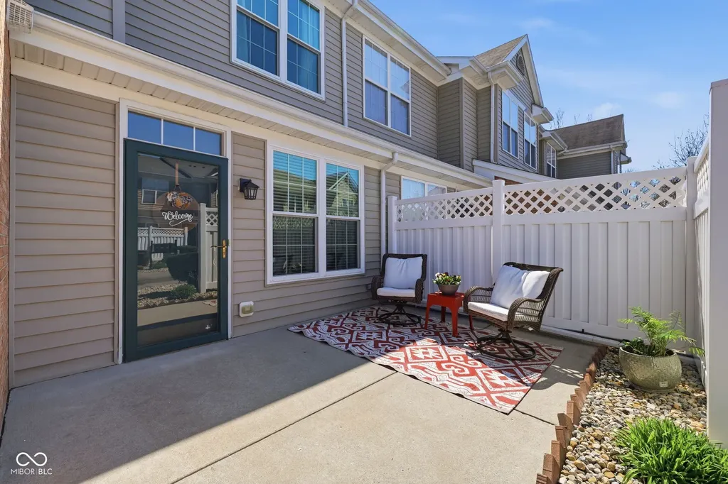 2337 Colfax Lane Indianapolis IN 46260