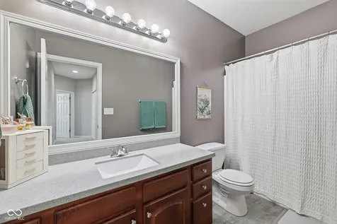 2337 Colfax Lane Indianapolis IN 46260