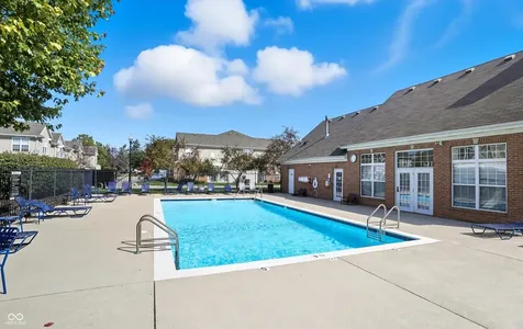 2337 Colfax Lane Indianapolis IN 46260