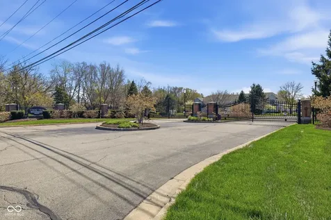 2337 Colfax Lane Indianapolis IN 46260