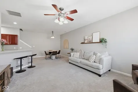 2337 Colfax Lane Indianapolis IN 46260