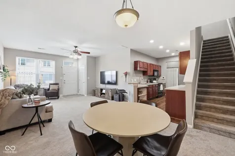2337 Colfax Lane Indianapolis IN 46260
