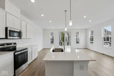 5748 Arcade Boulevard Mccordsville IN 46055