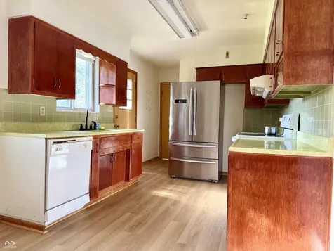 8226 Laura Lynne Lane Indianapolis IN 46217